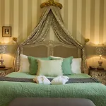 Amade Chateau 호텔 5*