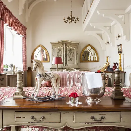 Amade Chateau 5* Vrakúň