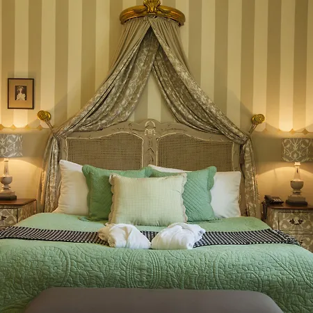 Amade Chateau Hotel 5*