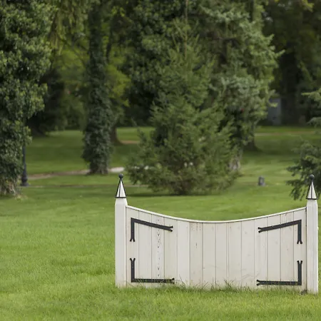 Amade Chateau Hotel 5*